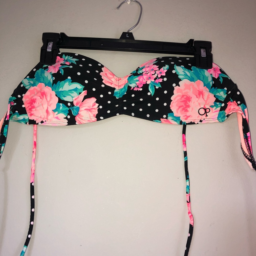 Floral bikini top